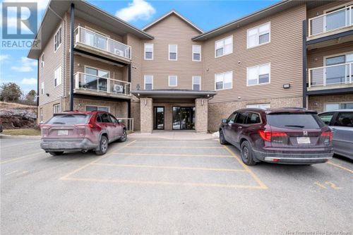 215-130 Arlington Cres, Saint John, NB, E2K0J1 | Card Image