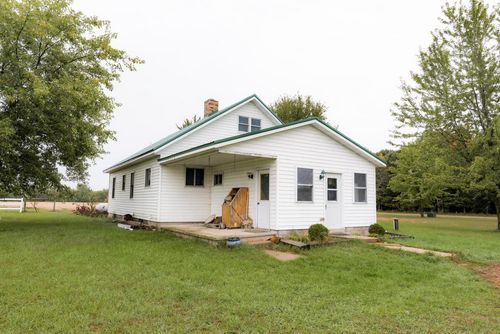 W8686 Cottonville Avenue, DAKOTA, WI, 54982 | Card Image