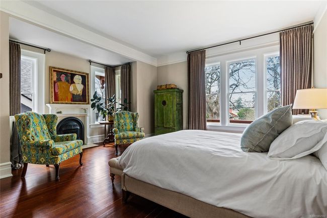 1023 St Charles St, House other with 3 bedrooms, 3 bathrooms and 6 parking in Victoria BC | Image 29