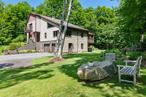 152 Shawn Dr, Saint Albans, VT, 05478-5160 | Card Image