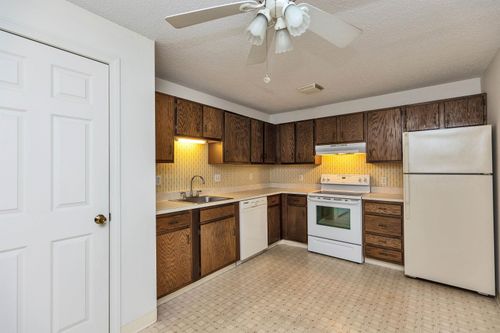 102-1 Northbrook Drive, Manchester, NH, 03102 | Card Image