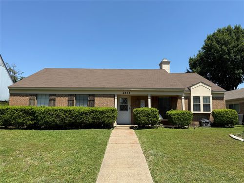 2834 Naples Dr, Garland, TX, 75040-4276 | Card Image