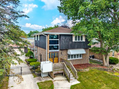 18309 Bock Rd, Lansing, IL, 60438-2505 | Card Image