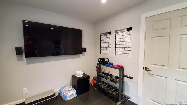 9810 Park Dr, House other with 2 bedrooms, 3 bathrooms and null parking in Helotes TX | Image 41