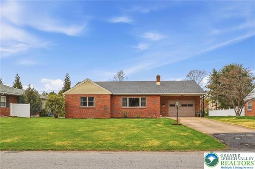 4061 Hampshire Court, South Whitehall Twp, PA, 18104 | Card Image