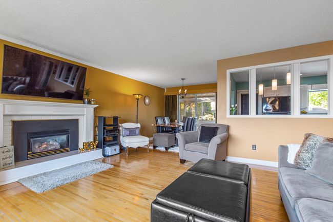 33803 4 Avenue, House other with 3 bedrooms, 1 bathrooms and 3 parking in Mission BC | Image 8