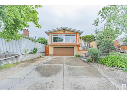 6920 Delwood Rd Nw, Edmonton, AB, T5C3A5 | Card Image