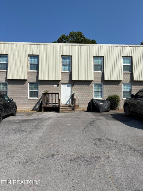 414 Maryville Hwy, Seymour, TN, 37865-5737 | Card Image