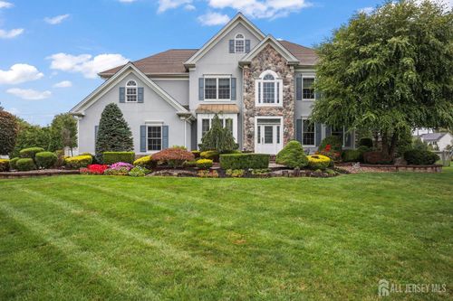10 Villa Farms Cir, Monroe, NJ, 08831-4087 | Card Image