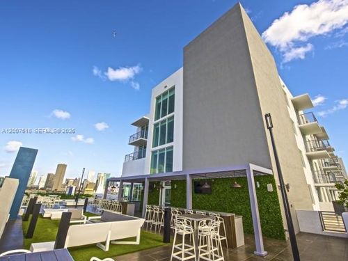 405-729 Nw 2nd St, Miami, FL, 33128-1446 | Card Image