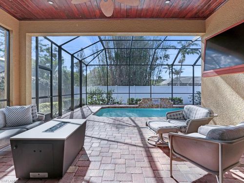 840 98th Ave N, NAPLES, FL, 34108-2226 | Card Image