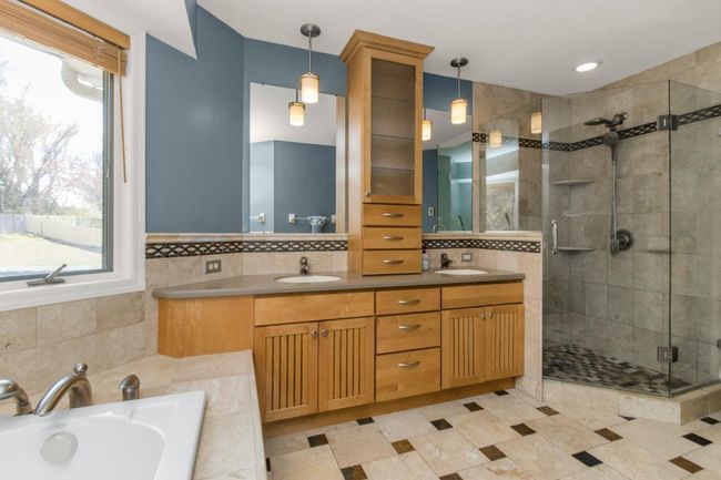 412 High Point Curv S, House other with 4 bedrooms, 4 bathrooms and null parking in Maplewood MN | Image 20