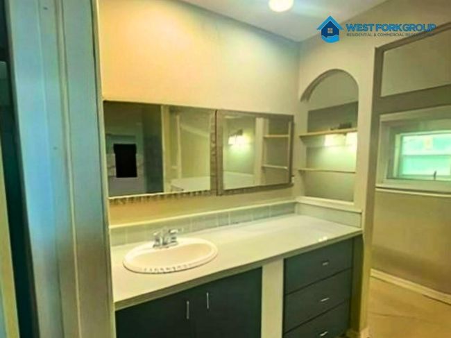 7220 Moore Rd, House other with 4 bedrooms, 3 bathrooms and 1 parking in Hitchcock TX | Image 5