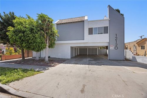 12120 215th St, Hawaiian Gardens, CA, 90716-1049 | Card Image