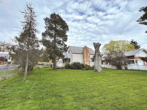 220 August St, Heppner, OR, 97836 | Card Image