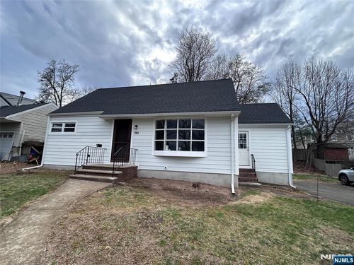 231 Spruce St, Midland Park, NJ, 07432-1134 | Card Image