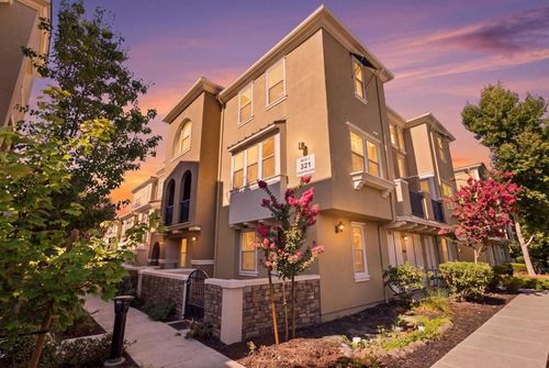 329 Expedition Ln, Milpitas, CA, 95035-8099 | Card Image