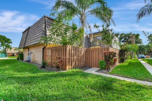 803 Springdale Circle, Palm Springs, FL, 33461 | Card Image