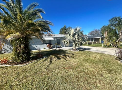 2215 Riomar Dr, HOLIDAY, FL, 34691-3561 | Card Image