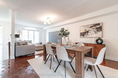 33 Ignatius Lane, Scarborough, ON, M1E0A2 | Card Image