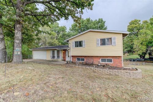 10 Park Cir, O Fallon, MO, 63366-3816 | Card Image