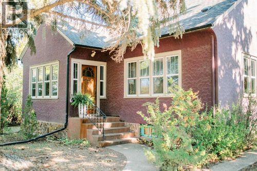 4901 48 St, Stettler, AB, T0C2L0 | Card Image