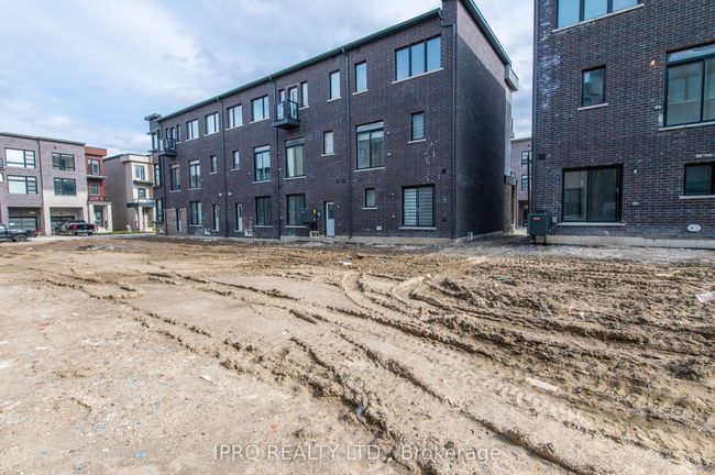 80 Inverary Cres, House attached with 4 bedrooms, 4 bathrooms and 1 parking in Vaughan ON | Image 35