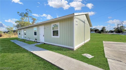 5451 8th Ave, FORT MYERS, FL, 33907-2801 | Card Image