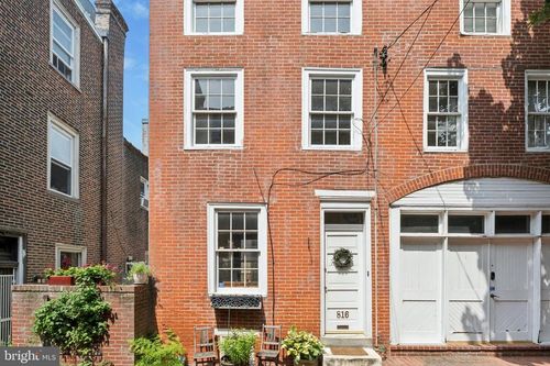 812 S Hancock St, PHILADELPHIA, PA, 19147-3441 | Card Image