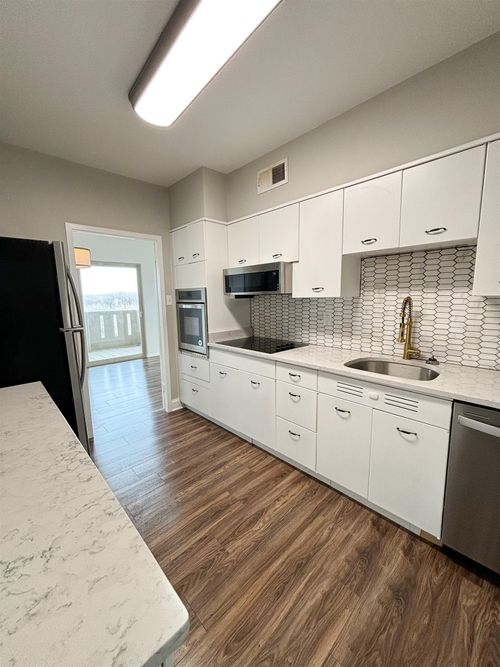 apt-1110-1960 N Parkway, Memphis, TN, 38112-5058 | Card Image