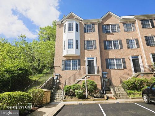 300 Center Ln, Occoquan, VA, 22125-7705 | Card Image