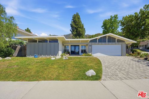 2705 Brierhaven Dr, La Crescenta, CA, 91214-1403 | Card Image