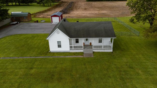 883 Parks Implement, House other with 3 bedrooms, 2 bathrooms and null parking in Mitchell IN | Image 13
