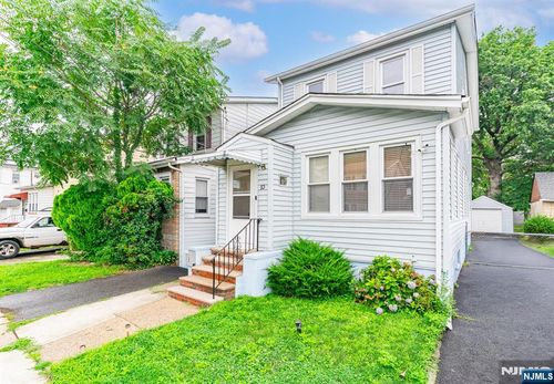 10 Lentz Pl, Irvington, NJ, 07111-1113 | Card Image