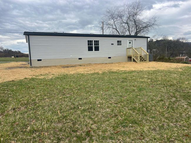34 N Johnson St, House other with 3 bedrooms, 2 bathrooms and null parking in CRAIGSVILLE VA | Image 5