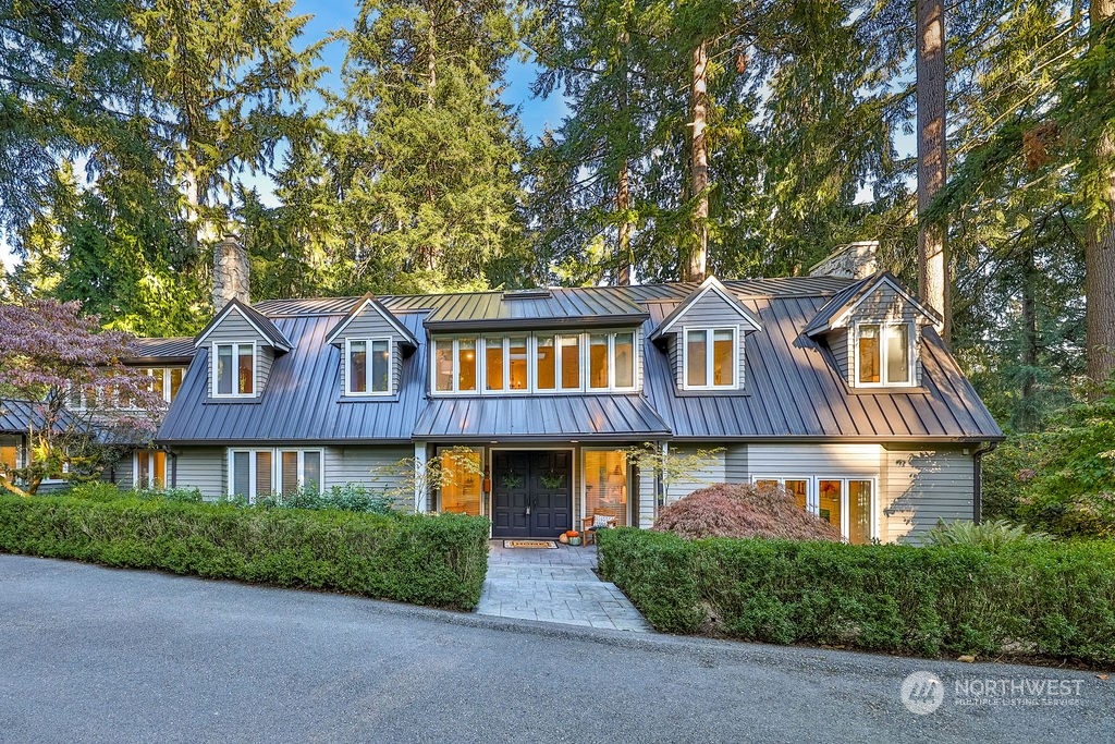 32nd Ln, Bellevue, WA 98005