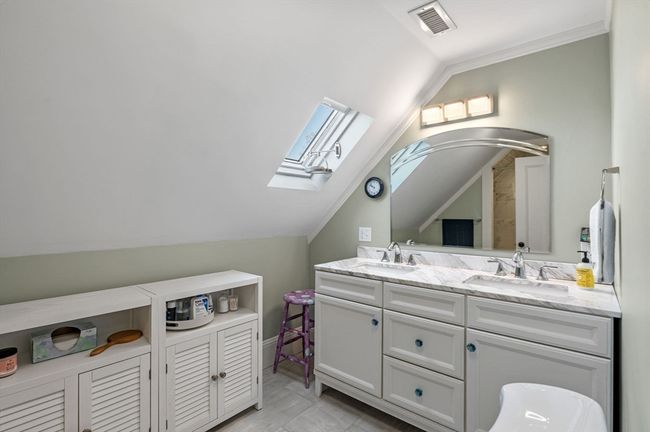 2 - 12 Rice St, Condo with 3 bedrooms, 3 bathrooms and 2 parking in Salem MA | Image 13