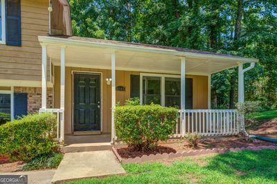 3840 Natalie Way, House other with 3 bedrooms, 3 bathrooms and null parking in Ellenwood GA | Image 3