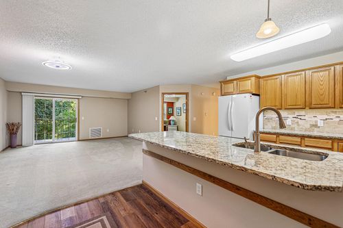 1-210-15550 Linnet St Nw, Andover, MN, 55304-2669 | Card Image