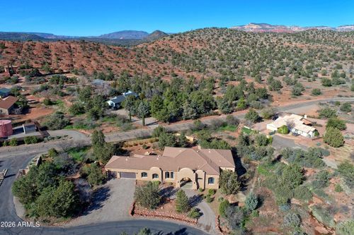 2 Chrysona Ln, Sedona, AZ, 86336-9511 | Card Image