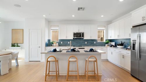 1723 Eagle Rd, Rialto, CA, 92376-2330 | Card Image