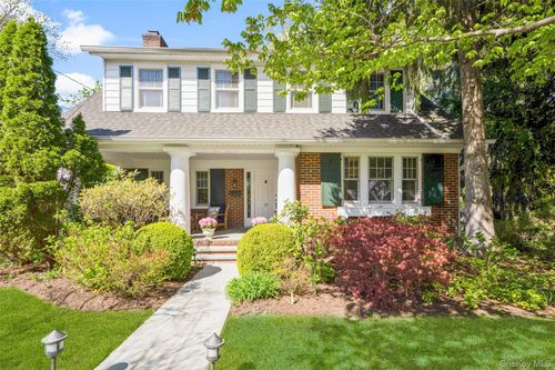 30 Kilmer Rd, Larchmont, NY, 10538-2636 | Card Image