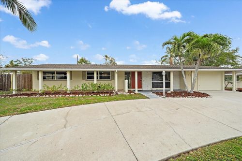 2905 Bougainvillea Street, SARASOTA, FL, 34239 | Card Image