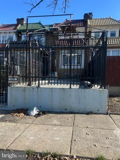 4131 E Roosevelt Blvd, PHILADELPHIA, PA, 19124-3003 | Card Image