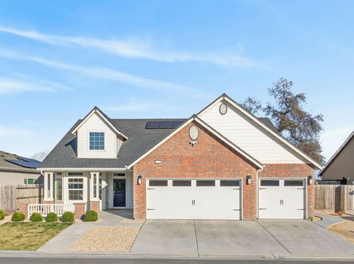 1727 Softwind Dr, Tulare, CA, 93274-7457 | Card Image