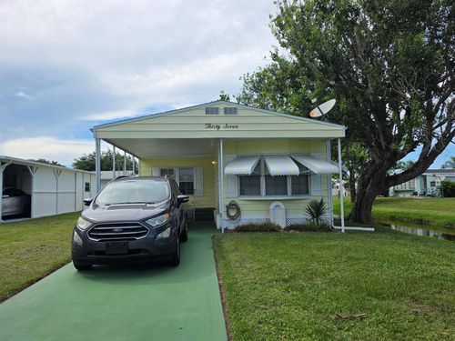 37 Los Lagos Road, Port St Lucie, FL, 34952 | Card Image