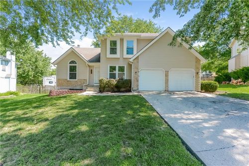 11531 S Lennox St, Olathe, KS, 66061-6613 | Card Image
