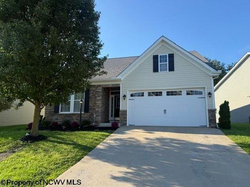 15 Ashbury Ln, Fairmont, WV, 26554-3473 | Card Image