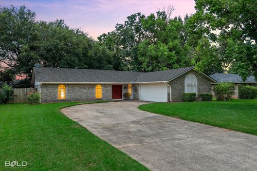 105 Lancashire Dr, Bossier City, LA, 71111-2022 | Card Image