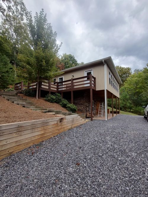 121 Polly Wally Rd, Ocoee, TN, 37361-3817 | Card Image